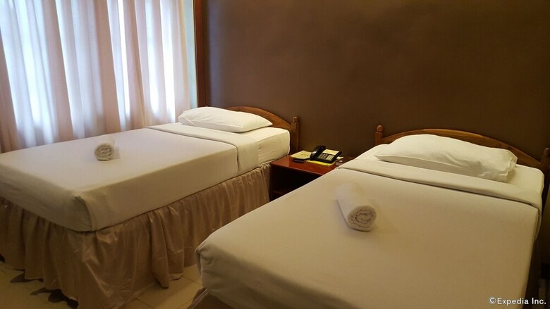 Hotel Dumaguete Royal Suite Inn