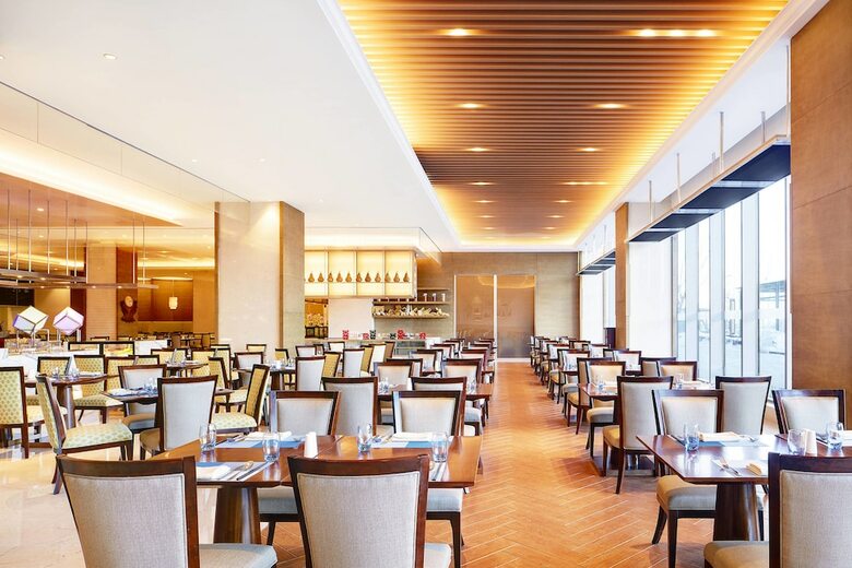 Sheraton Harbin Xiangfang Hotel
