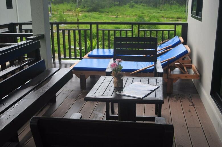 Hotel The Hip Resort @ Khao Lak