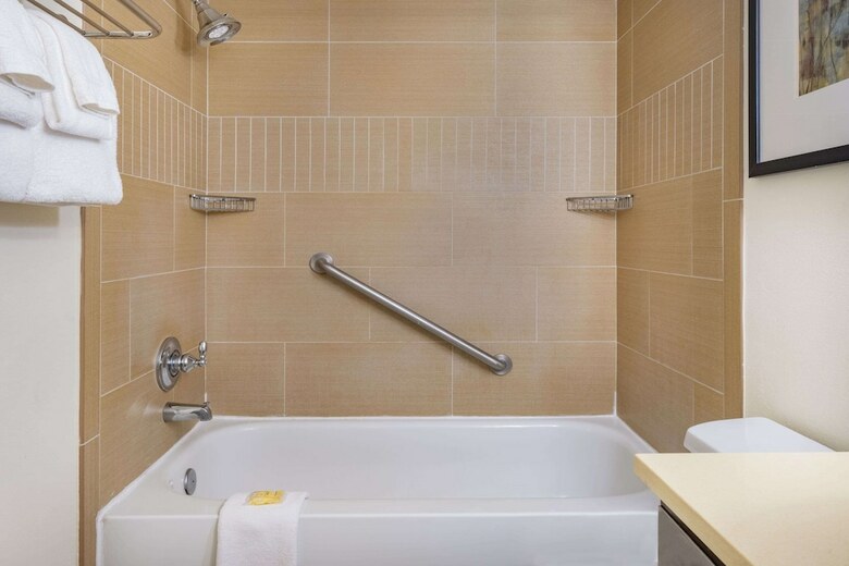 Crowne Plaza Hotel Sacramento Northeast