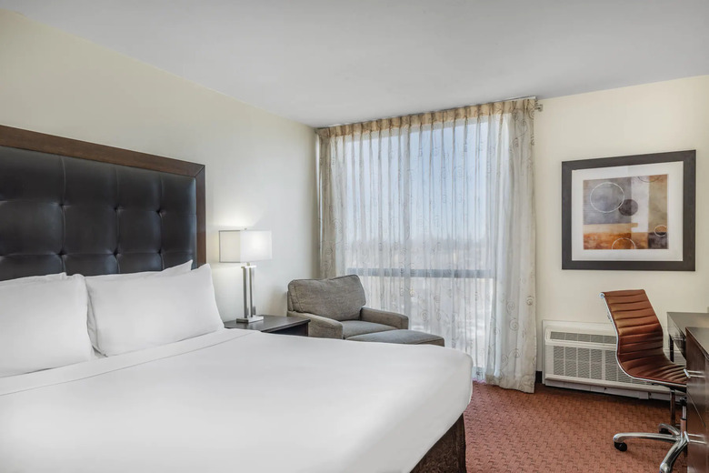 Crowne Plaza Hotel Sacramento Northeast