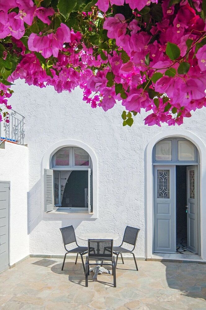 Hotel Roubeti Village
