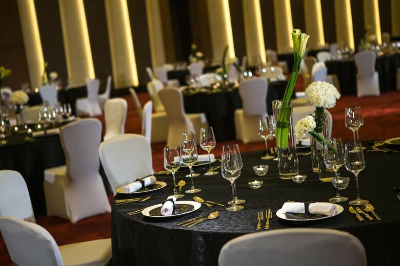 Renaissance Nanjing Olympic Centre Hotel