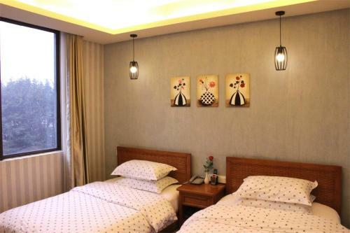 Hostal Longxinfang Garden Guest House