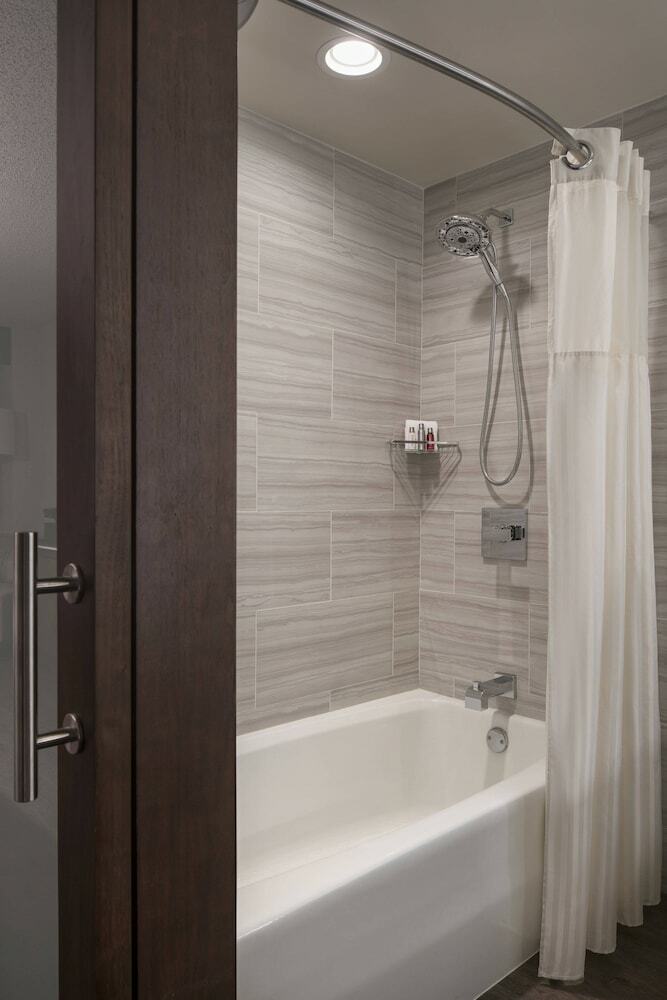 Hotel Fullerton Marriott At California State University