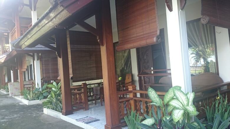 Hotel Batu Bolong Cottages