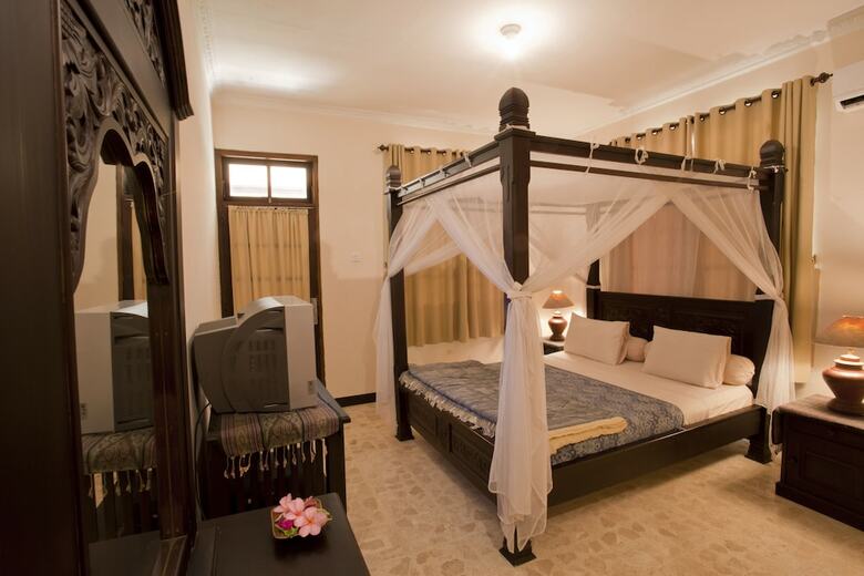 Hotel Batu Bolong Cottages