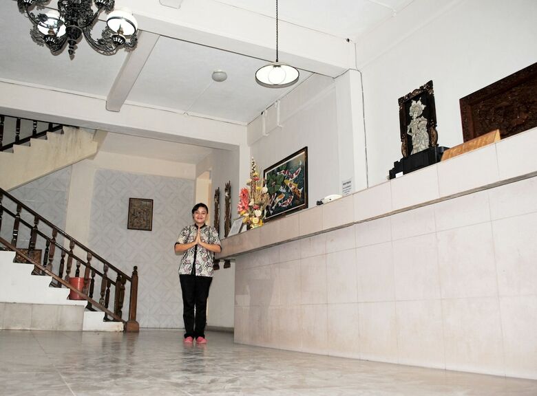Warna Kedaton Hotel And Meeting