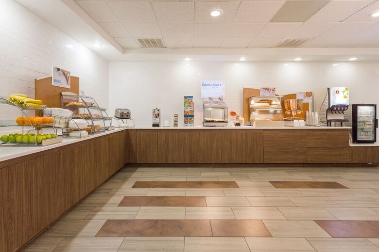 Hotel Holiday Inn Express Petersburg
