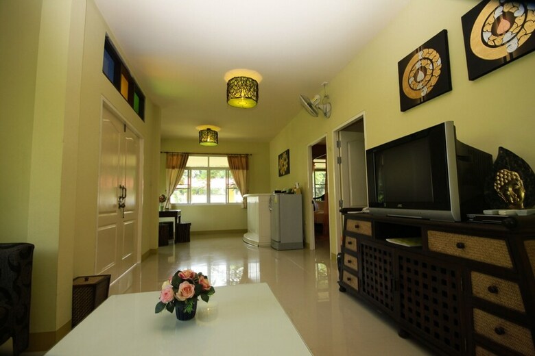 Hotel Baanplaidoi Resort
