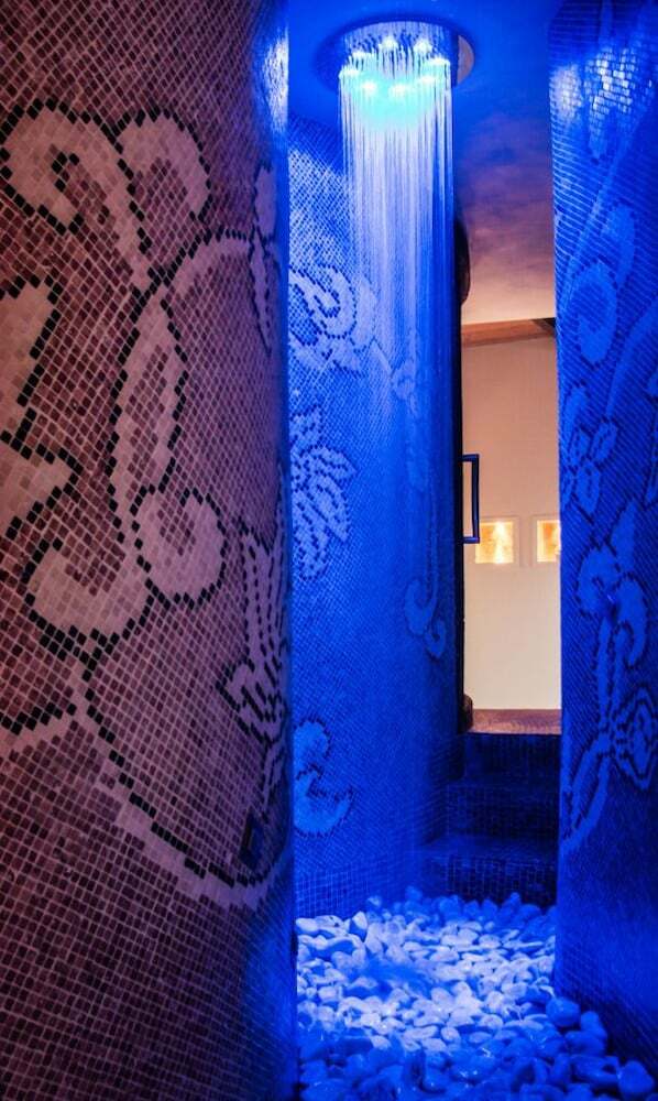 Posada Martines Club Resort & Mandalay Spa