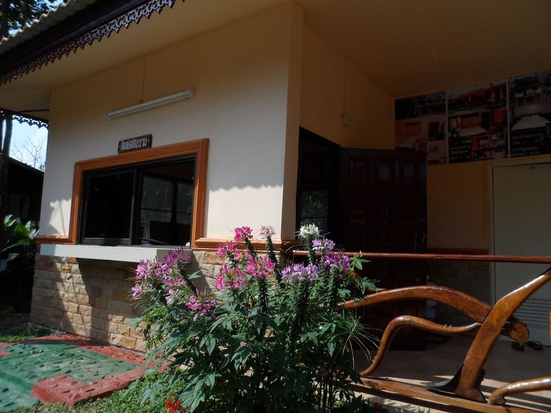 Hotel Khunnam Rimtarn Resort