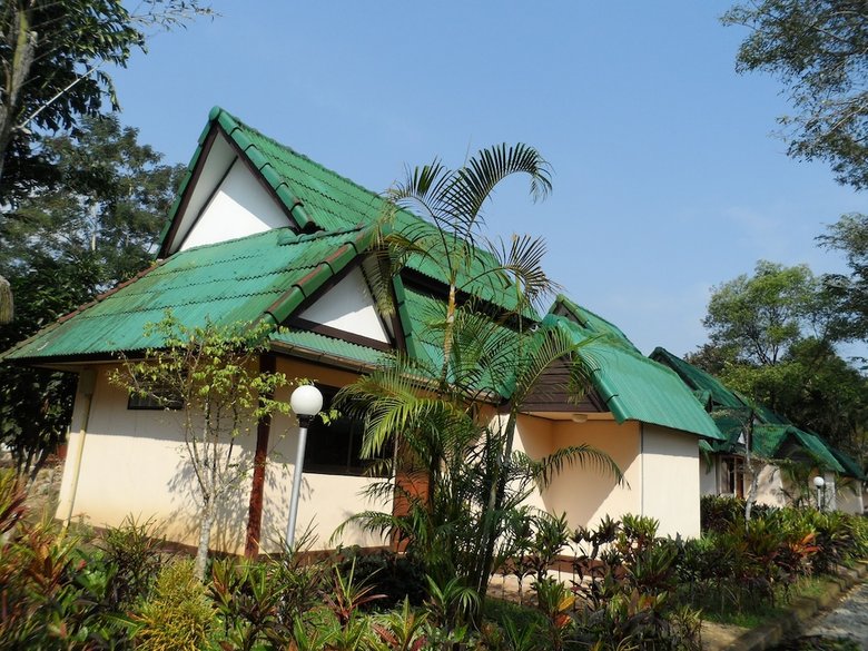Hotel Khunnam Rimtarn Resort
