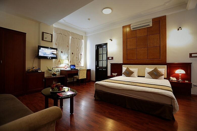 Moon View Hotel