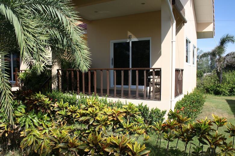 Hotel Ao Thai Resort