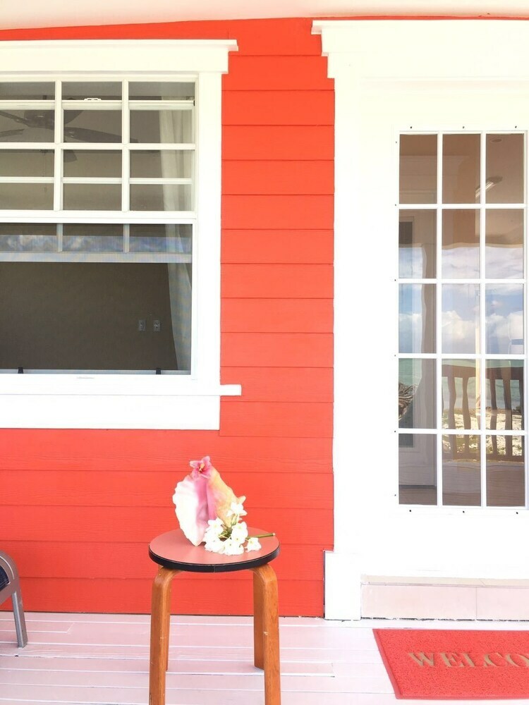 Mangrove Cay Sea View Villas