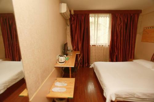 Posada Zhengfu Caotang Decent Hostel