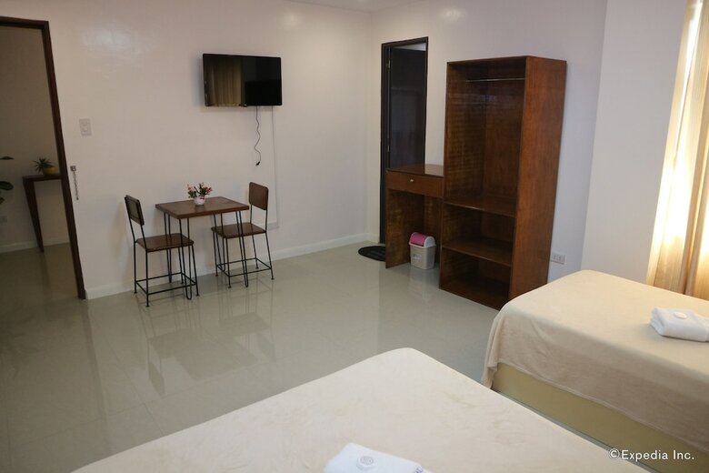 Hotel La Trinidad Pension House