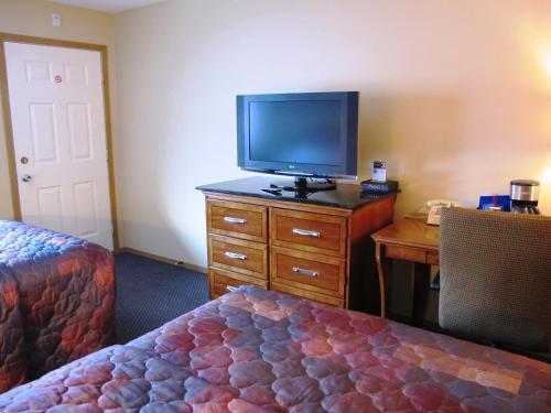 Motel Lakeshore Inn & Suites