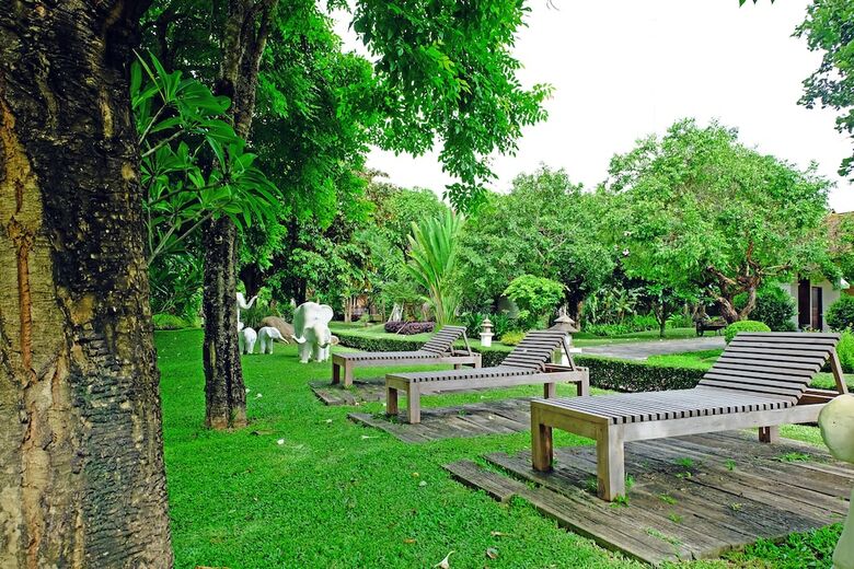 Khum Nakorn Villa