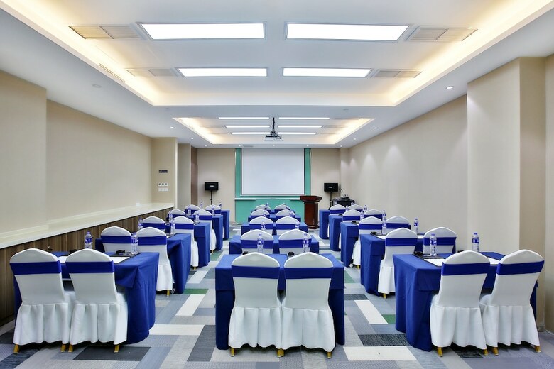 Hotel Holiday Inn Express Langfang Park View