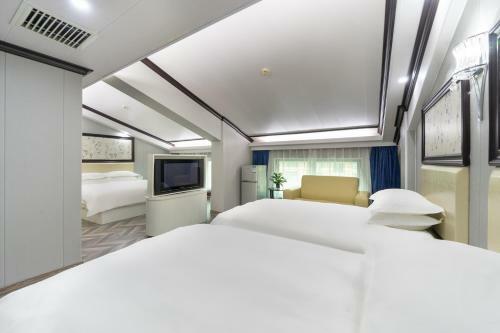Yiwu European Cultural Theme Hotel