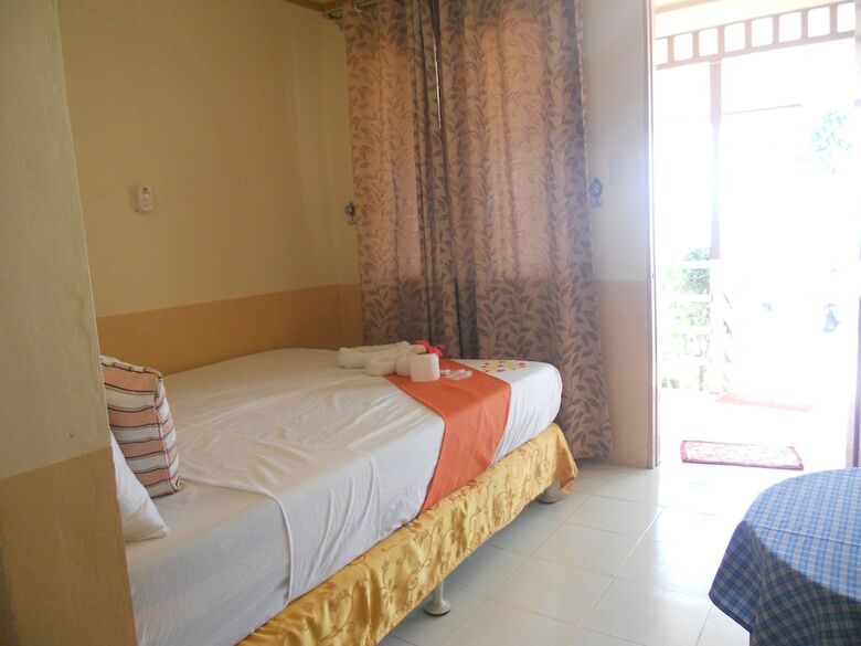 Hotel Orange Pearl Beach Resort
