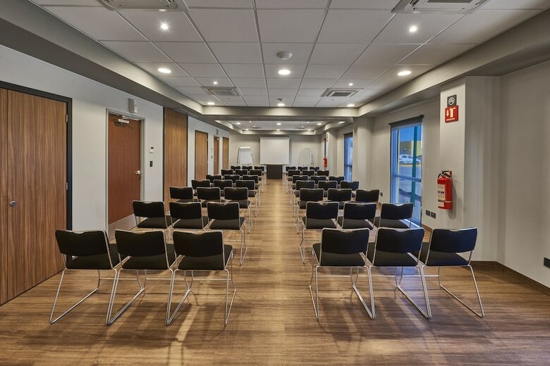 Hotel City Express Celaya Galerias