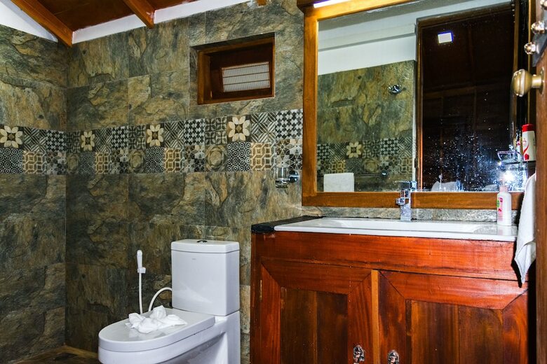 Hotel Kandy Cabana Eco Resort