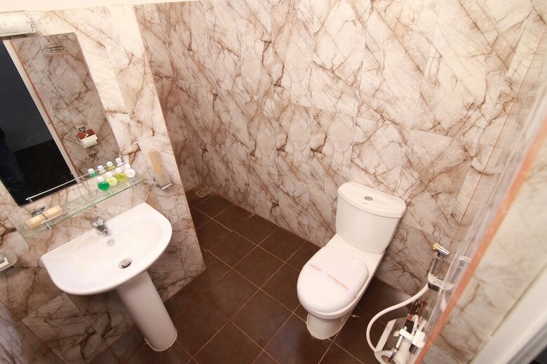 Hotel Kl Sinharaja