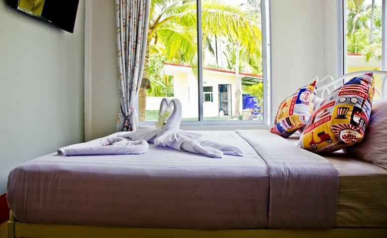Hotel Rim Nam Lomyen Resort