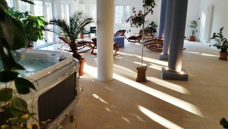 Neue M�hle Hotel Und Restaurant