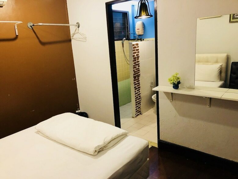 Hostal First 1 Boutique House At Sukhumvit 1