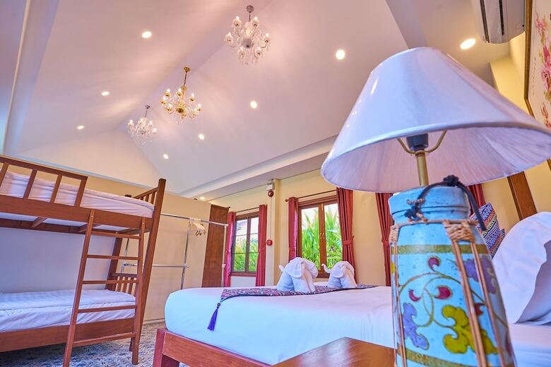 Hotel Hueankhamhom Resort