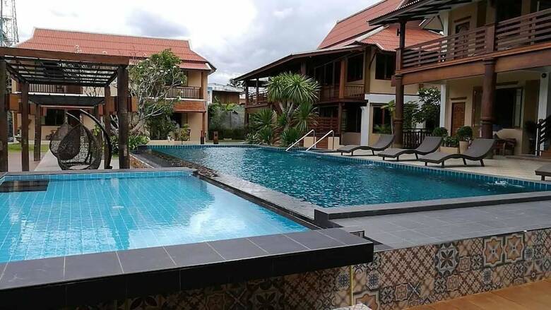 Hotel Hueankhamhom Resort