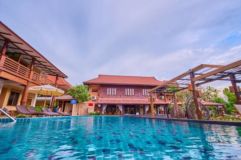 Hotel Hueankhamhom Resort