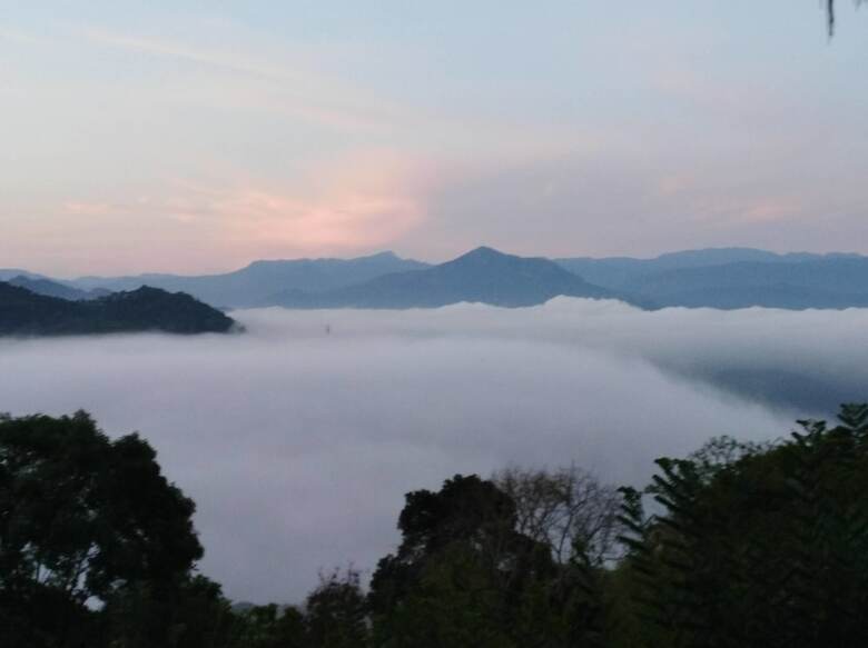 Welikande Hotel And Trekking Center