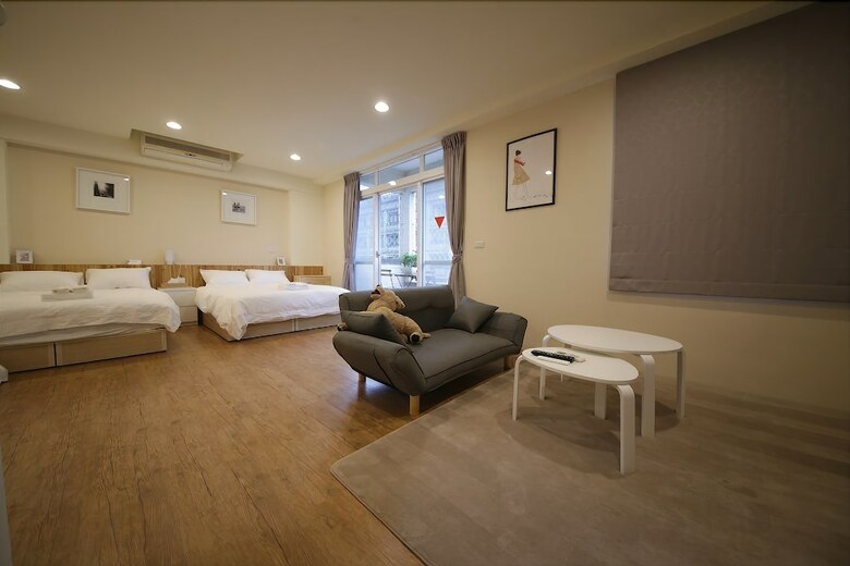 Hotel Yo Hoo 16 House