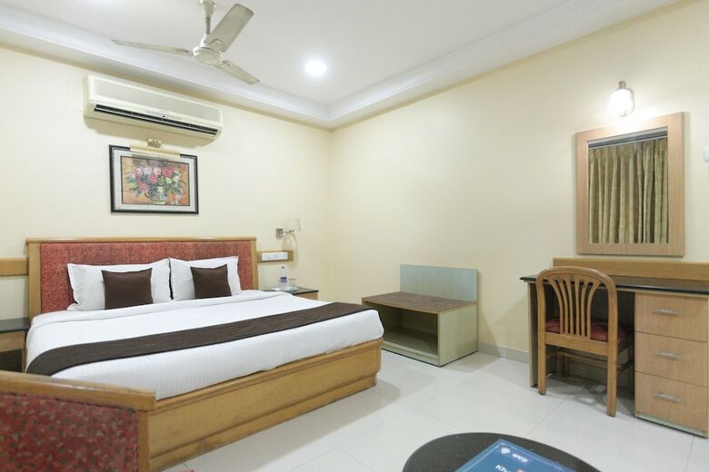 Hotel Oyo Flagship 342 Anna Nagar- Mmm Hospital