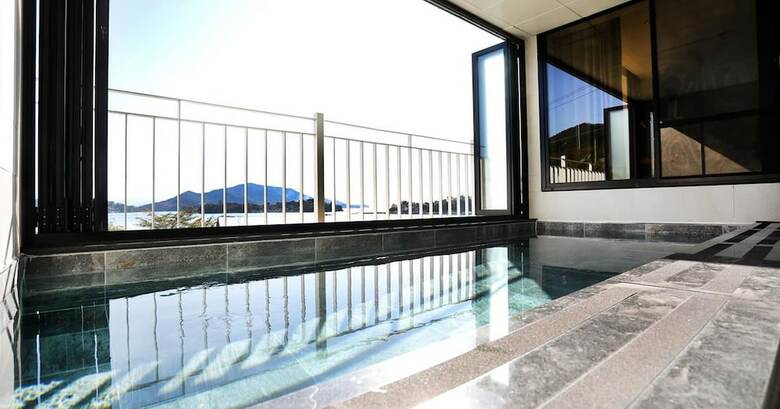 Arte Resort Spa & Pool Villa