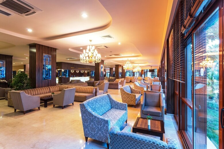 Club Hotel Turan Prince World