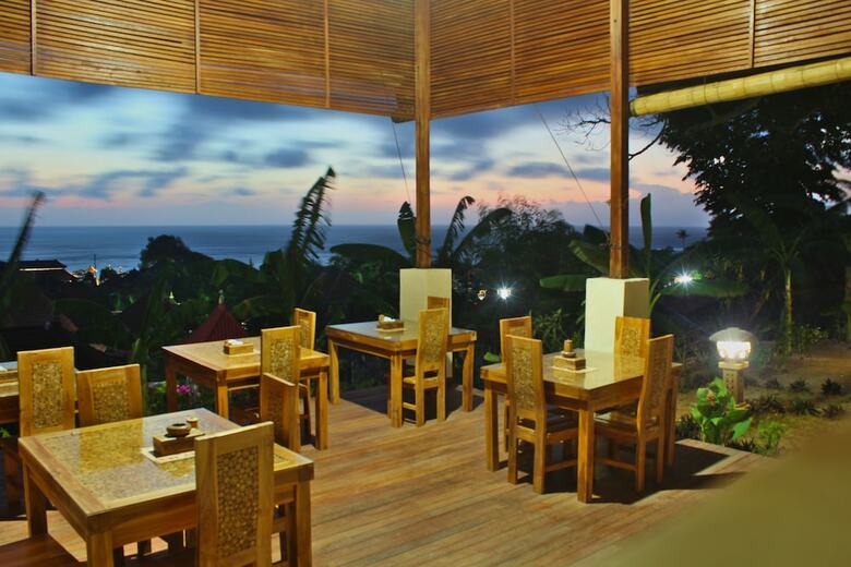 Hotel Kabeh Jati Garden Villa And Restaurant