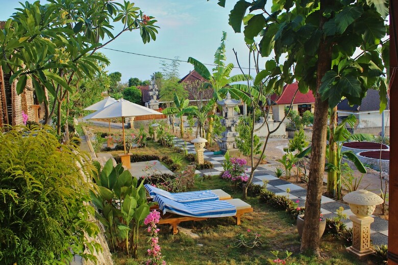 Hotel Kabeh Jati Garden Villa And Restaurant