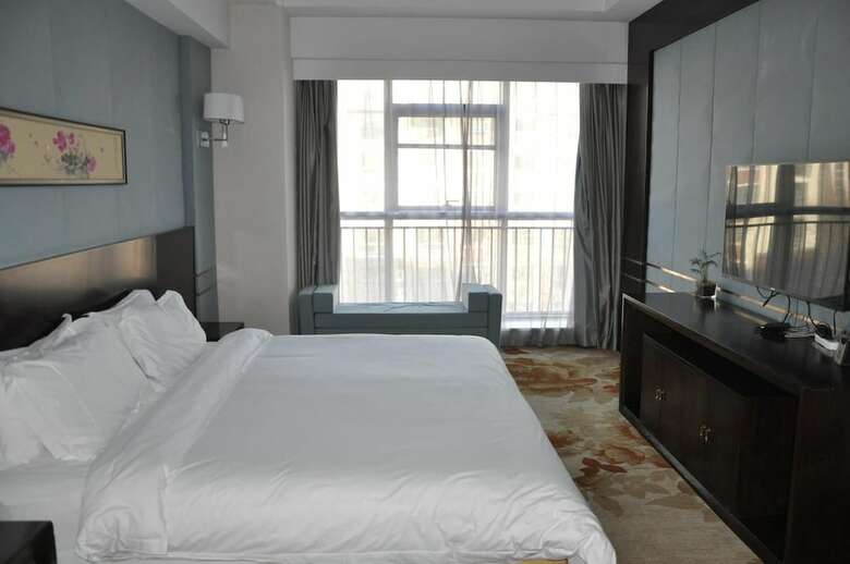 Joyful Rose International Hotel