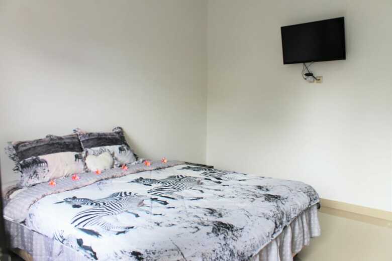 Hotel Yuliana Homestay