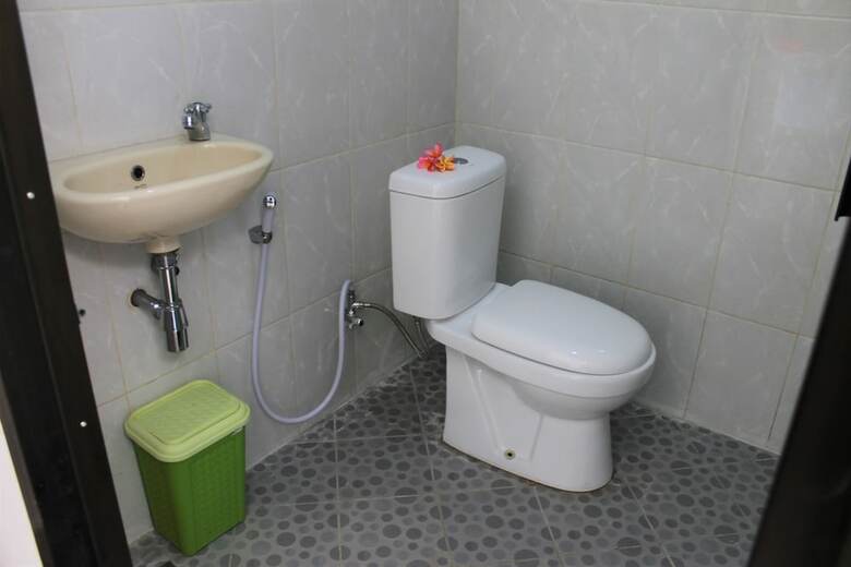 Hotel Yuliana Homestay