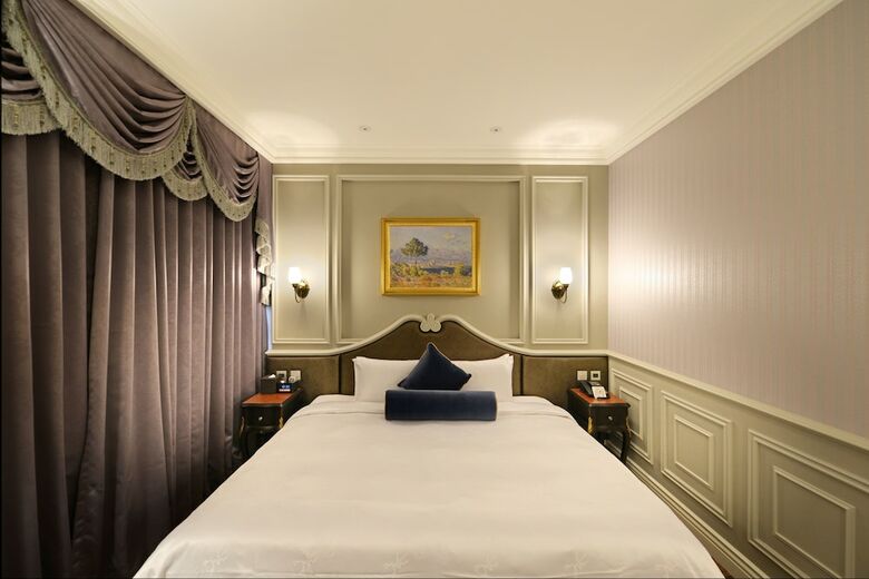 Golden Tulip Rs Boutique Hotel