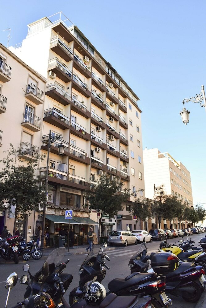 Apartamentos Letmalaga Atarazanas Market