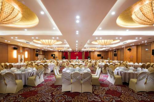 The Grand Plaza Hotel