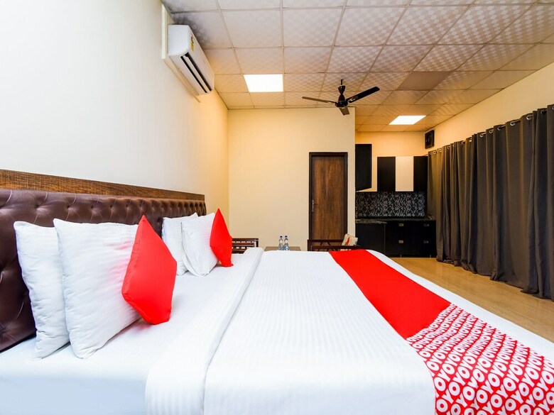 Hotel Oyo Flagship 757 Blite Golf Course Road